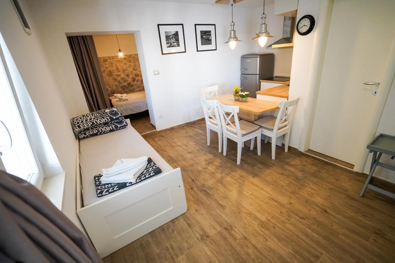 סלאטינה Apartments Ziggy Star מראה חיצוני תמונה